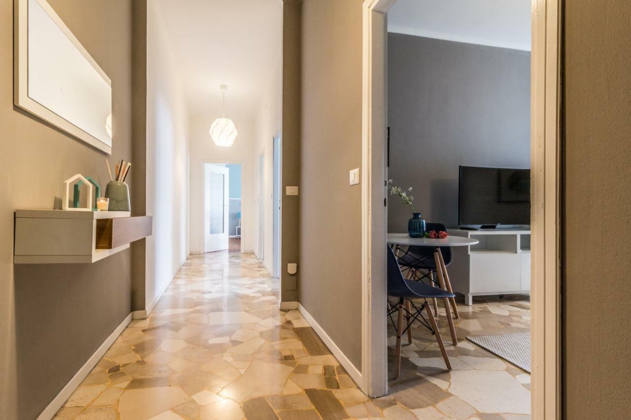 Joivy Modern 1-Bed Flat With Balcony In Portello Милан Экстерьер фото