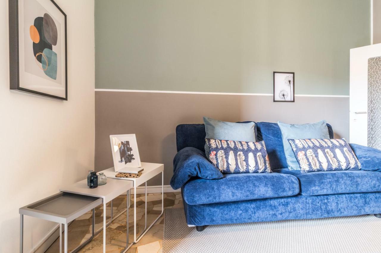 Joivy Modern 1-Bed Flat With Balcony In Portello Милан Экстерьер фото